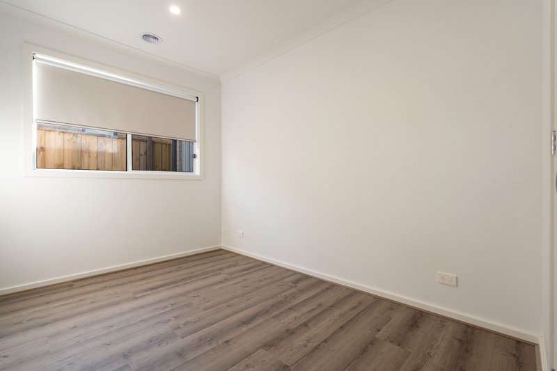 Photo - 59 Compton Promenade, Donnybrook VIC 3064 - Image 13