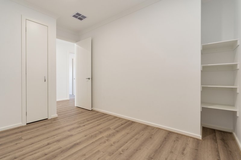 Photo - 59 Compton Promenade, Donnybrook VIC 3064 - Image 14