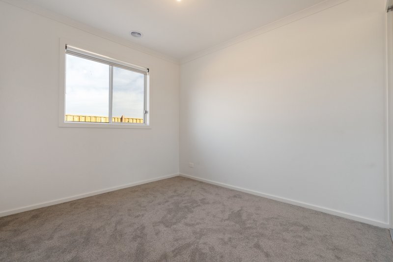 Photo - 59 Compton Promenade, Donnybrook VIC 3064 - Image 18