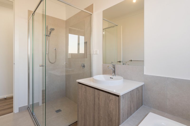 Photo - 59 Compton Promenade, Donnybrook VIC 3064 - Image 24