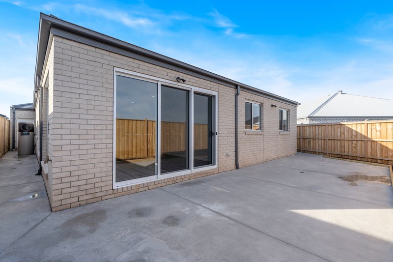 Photo - 59 Compton Promenade, Donnybrook VIC 3064 - Image 28