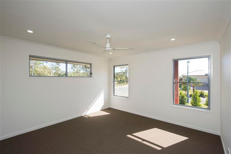 Photo - 59 Cornforth Crescent, Kirkwood QLD 4680 - Image 5