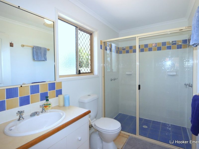 Photo - 59 Crinum Crescent, Emerald QLD 4720 - Image 14