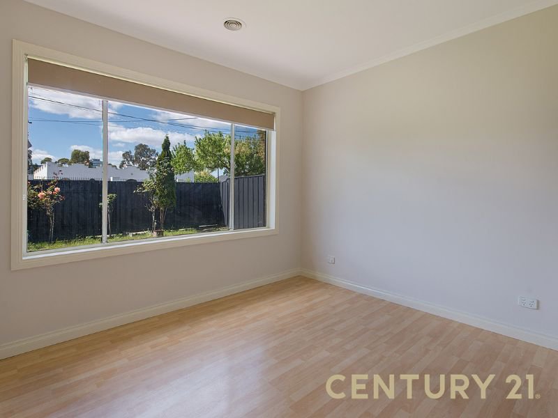Photo - 5/9 Dalgety Street, Dandenong VIC 3175 - Image 2