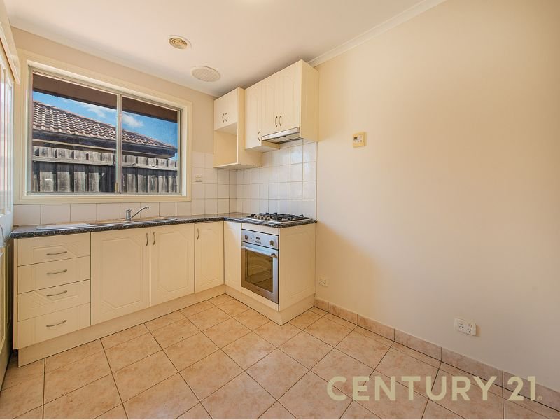 Photo - 5/9 Dalgety Street, Dandenong VIC 3175 - Image 4