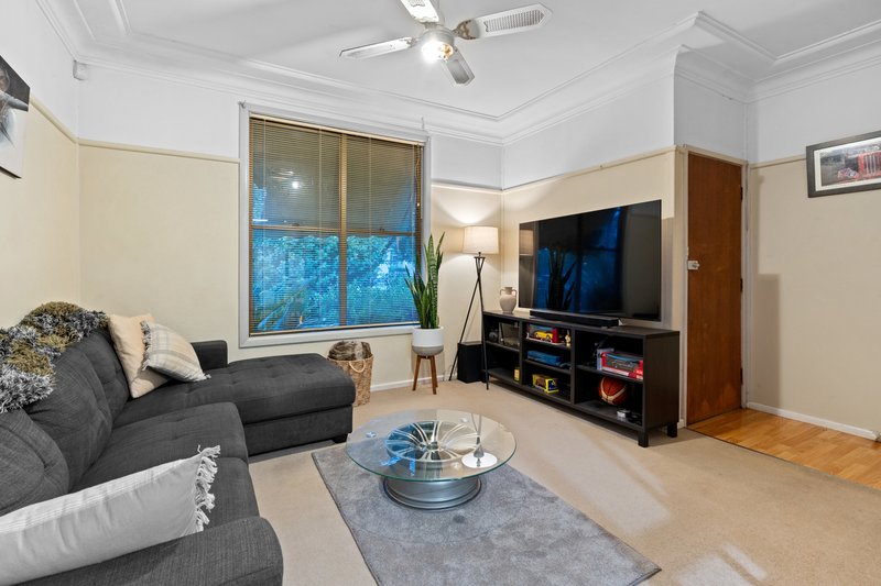 Photo - 59 Dawn Drive, Seven Hills NSW 2147 - Image 2