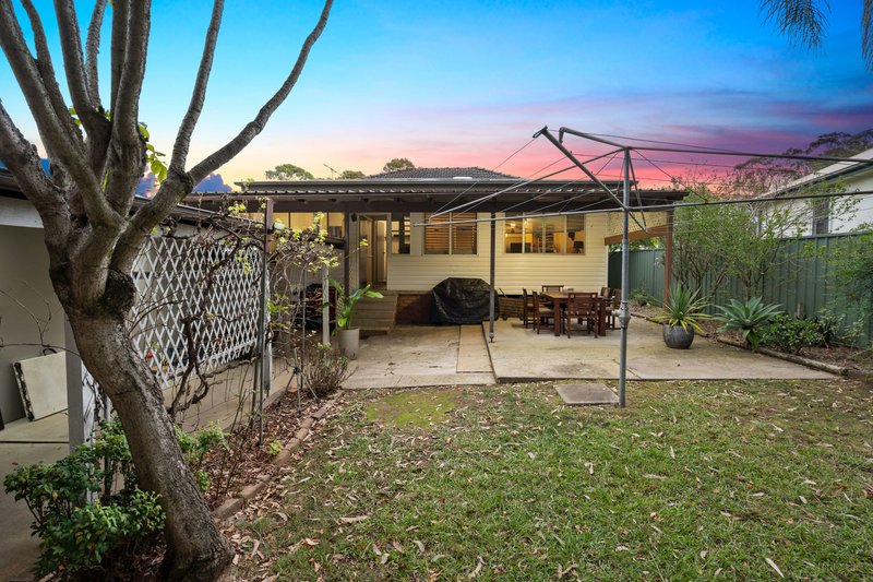 Photo - 59 Dawn Drive, Seven Hills NSW 2147 - Image 9