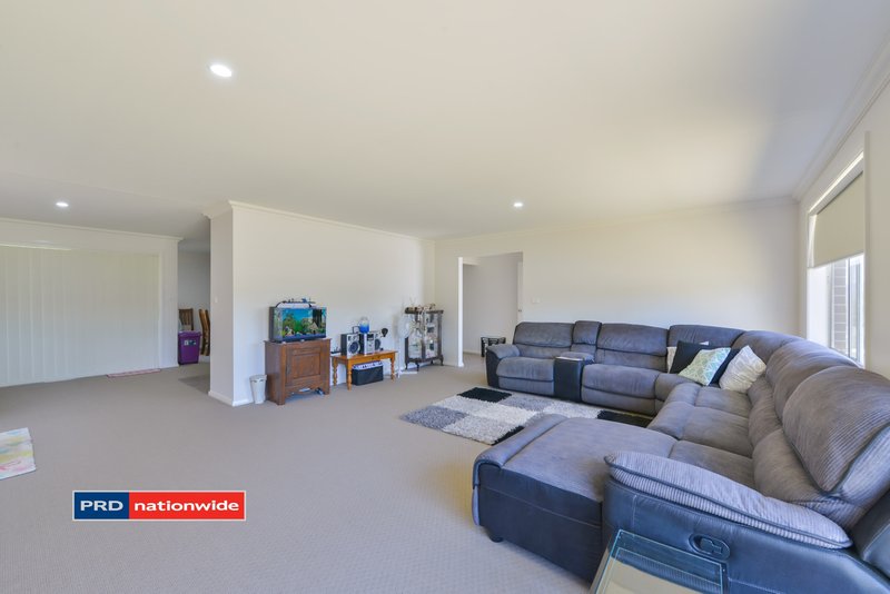 Photo - 59 Denman Avenue, Kootingal NSW 2352 - Image 8