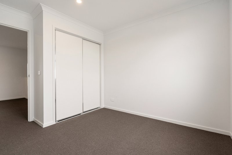 Photo - 59 Dryland Boulevard, Mickleham VIC 3064 - Image 10