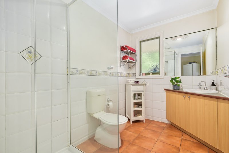 Photo - 59 Edrington Park Drive, Berwick VIC 3806 - Image 16