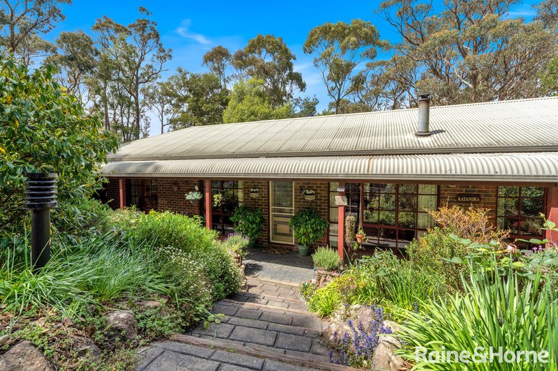 59 Ellandee Crescent, Macedon VIC 3440