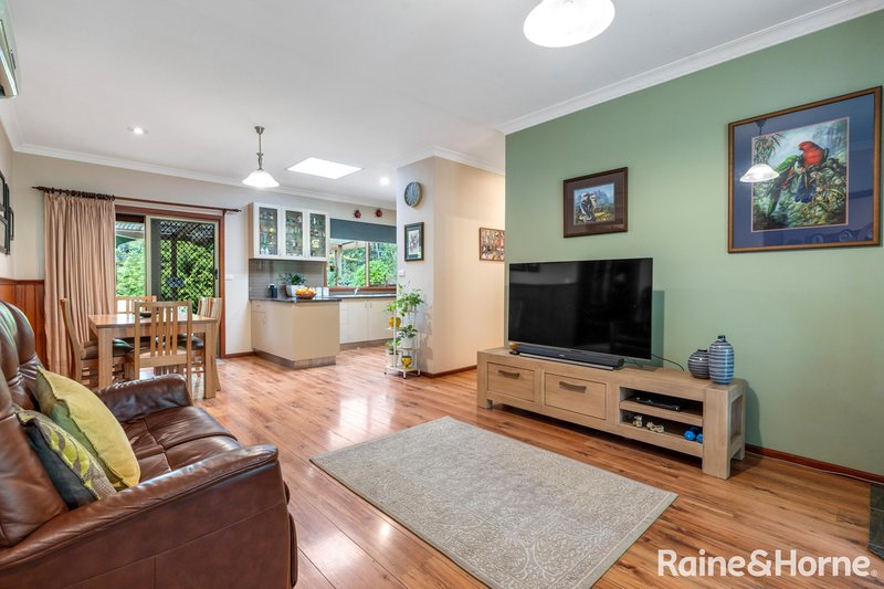 Photo - 59 Ellandee Crescent, Macedon VIC 3440 - Image 10