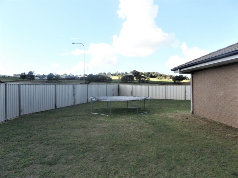 Photo - 59 Frangipani Drive, Kingaroy QLD 4610 - Image 10