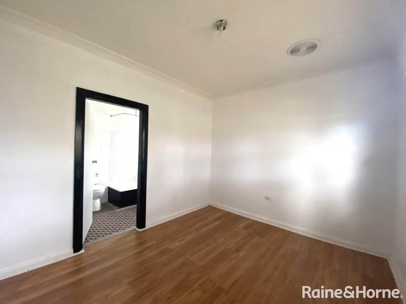 Photo - 59 Gardiner Road, Orange NSW 2800 - Image 7