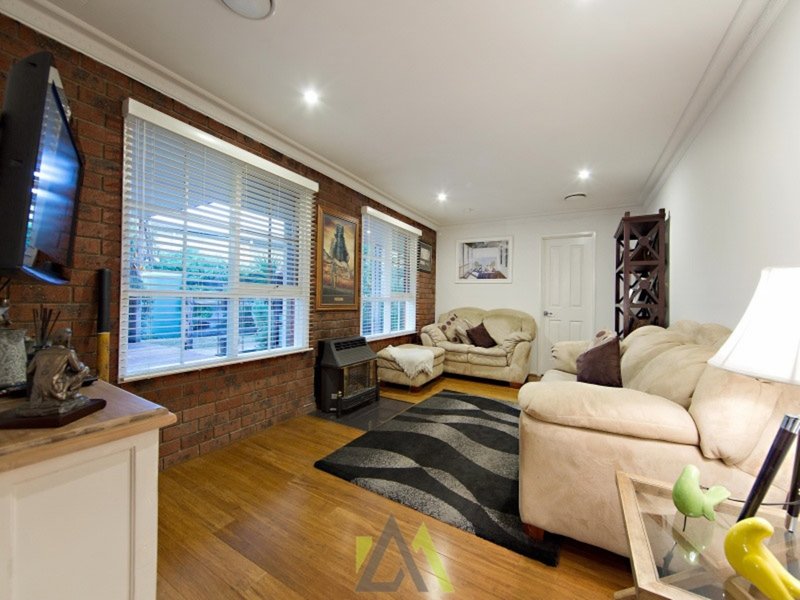 Photo - 59 Gattinara Drive, Frankston VIC 3199 - Image 11