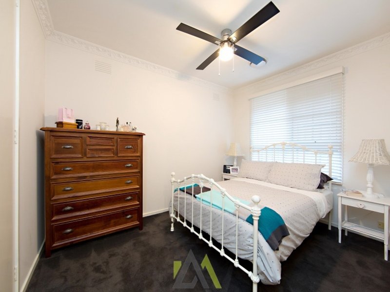 Photo - 59 Gattinara Drive, Frankston VIC 3199 - Image 14