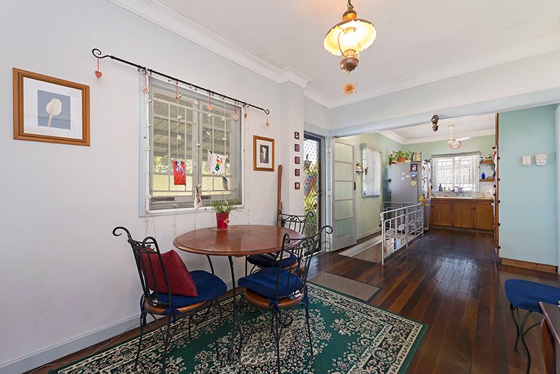 Photo - 59 Gordon Parade, Mount Gravatt East QLD 4122 - Image 3