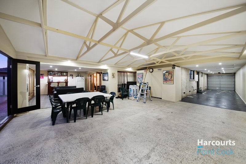 Photo - 59 Hall Avenue, Altona Meadows VIC 3028 - Image 26