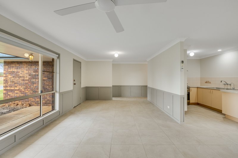 Photo - 59 Hamlyn Road, Oakey QLD 4401 - Image 4