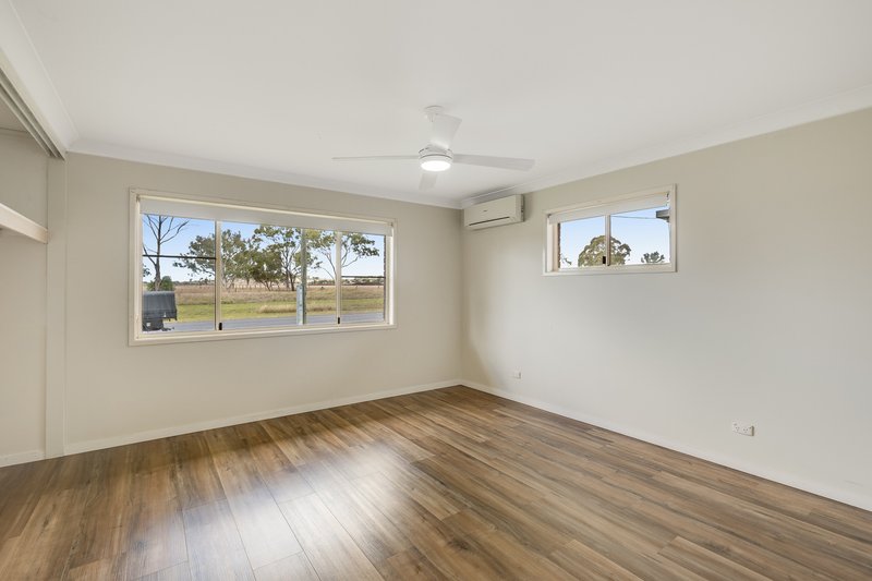 Photo - 59 Hamlyn Road, Oakey QLD 4401 - Image 8