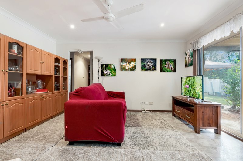 Photo - 59 Harwood Circuit, Glenmore Park NSW 2745 - Image 5