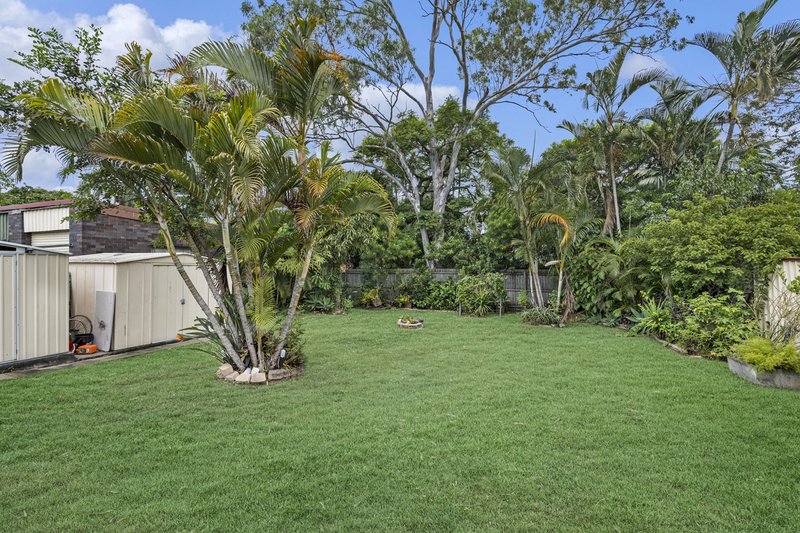 Photo - 59 Hedge Street, Strathpine QLD 4500 - Image 2