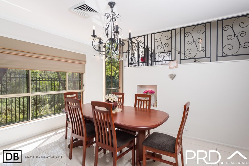 Photo - 59 Henry Kendall Avenue, Padstow Heights NSW 2211 - Image 4