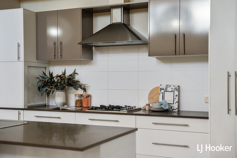 Photo - 59 Henry Sutton Circuit, Dunlop ACT 2615 - Image 5