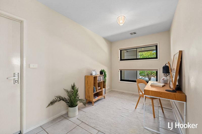 Photo - 59 Henry Sutton Circuit, Dunlop ACT 2615 - Image 14