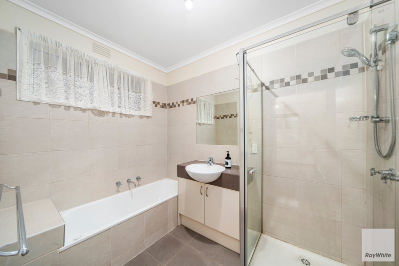 Photo - 59 Intervale Drive, Avondale Heights VIC 3034 - Image 6