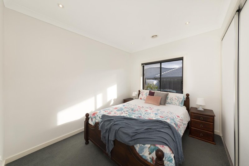 Photo - 59 John Crawford Crescent, Casey ACT 2913 - Image 15