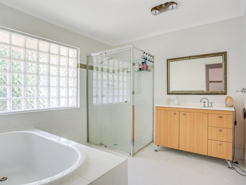 Photo - 59 Koola Dr , Nerang QLD 4211 - Image 8