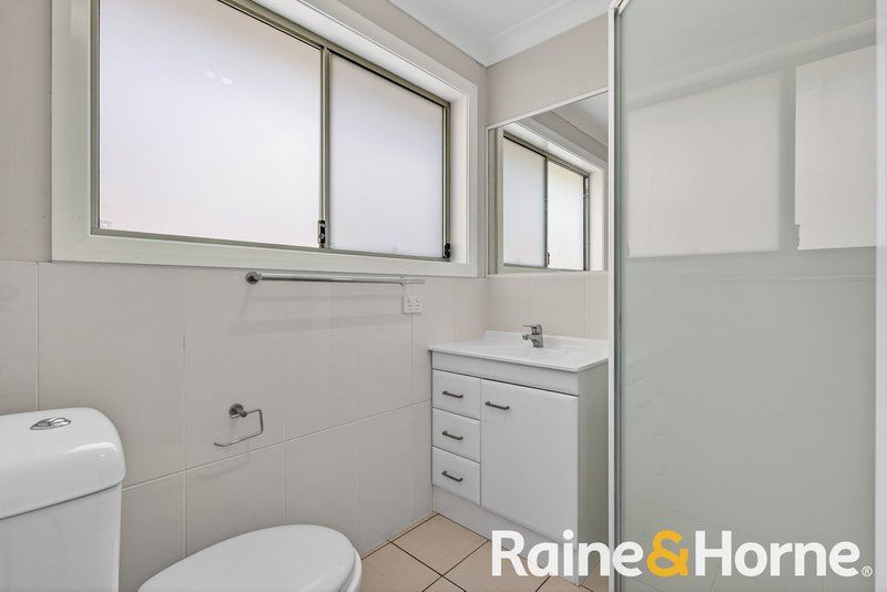 Photo - 59 Lakeside Circuit, Dubbo NSW 2830 - Image 8