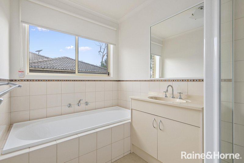 Photo - 59 Leared Drive, Kyneton VIC 3444 - Image 11