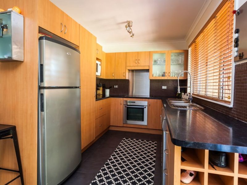 Photo - 59 Lee Ann Crescent, Cessnock NSW 2325 - Image 3