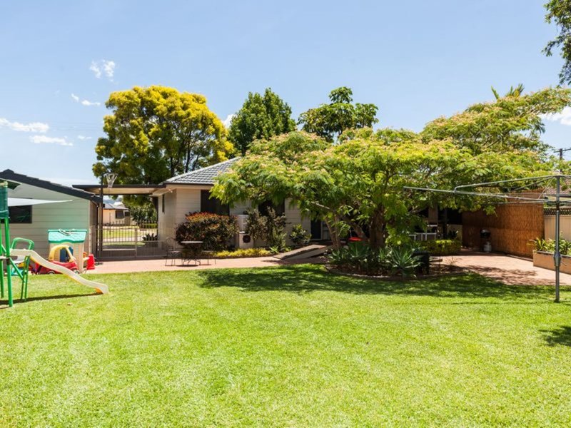 Photo - 59 Lee Ann Crescent, Cessnock NSW 2325 - Image 11