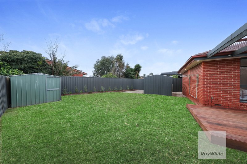 Photo - 59 Lenoak Street, Gladstone Park VIC 3043 - Image 19