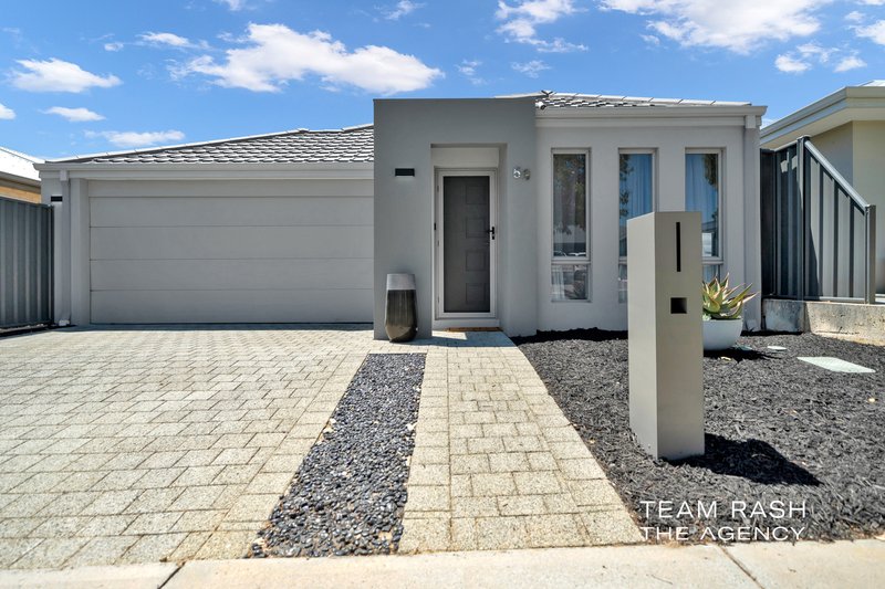 Photo - 59 Leschenault Loop, Banksia Grove WA 6031 - Image 4