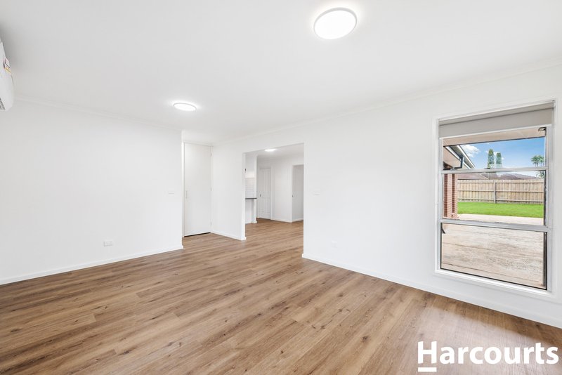 Photo - 59 Loyola Road, Werribee VIC 3030 - Image 2