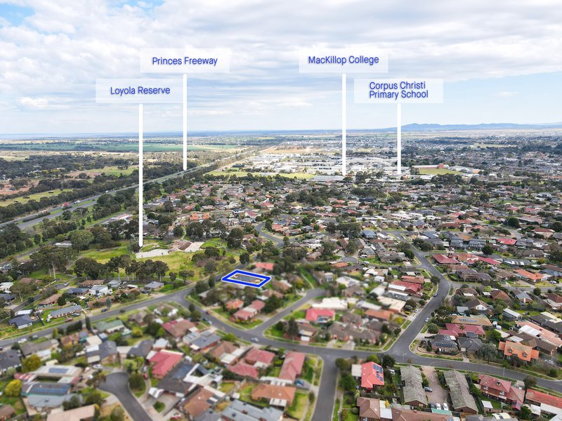 Photo - 59 Loyola Road, Werribee VIC 3030 - Image 10