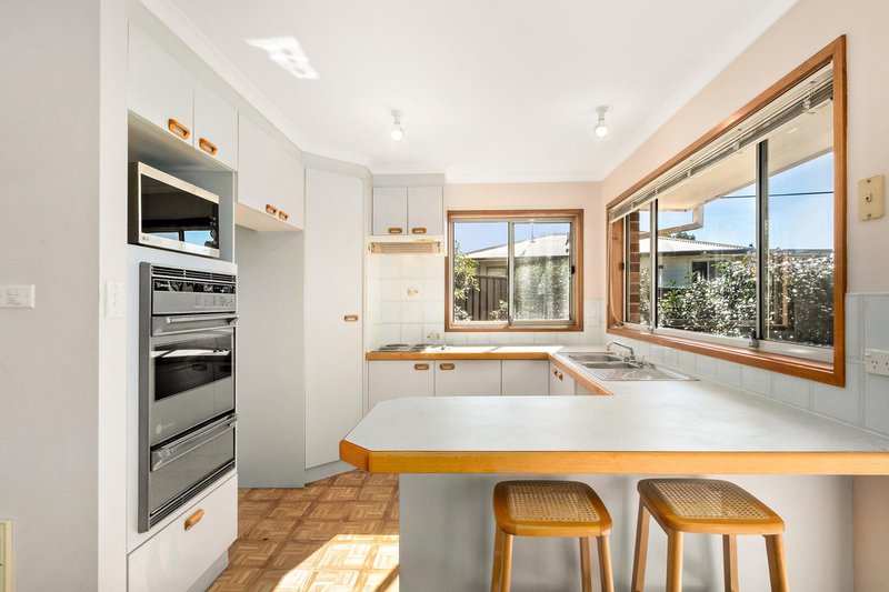 Photo - 59 Martley Circuit, Calwell ACT 2905 - Image 5