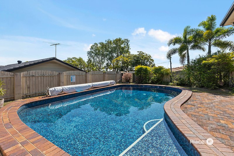 Photo - 59 Meadowlands Road, Carindale QLD 4152 - Image 15