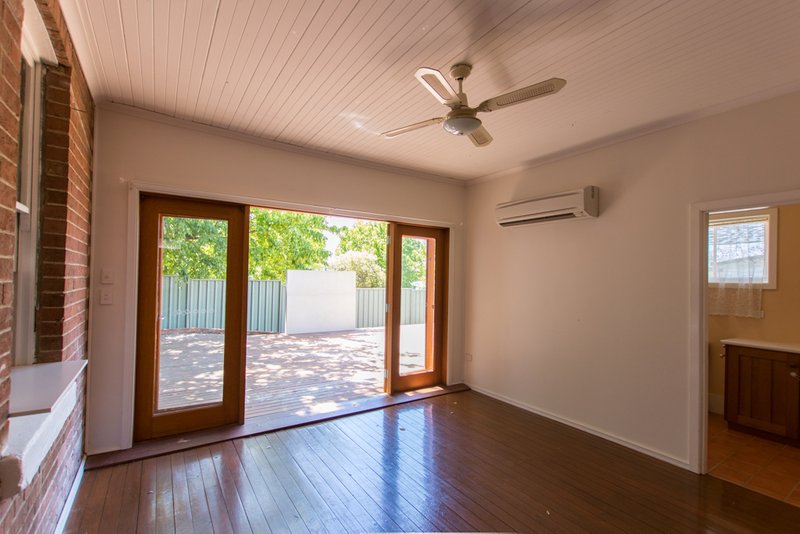 Photo - 59 Merivale Street, Tumut NSW 2720 - Image 7