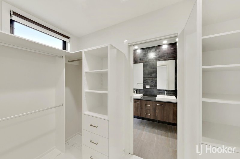 Photo - 59 Nevertire Street, Lawson ACT 2617 - Image 9