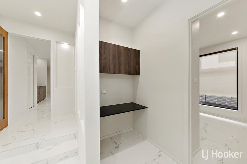 Photo - 59 Nevertire Street, Lawson ACT 2617 - Image 13