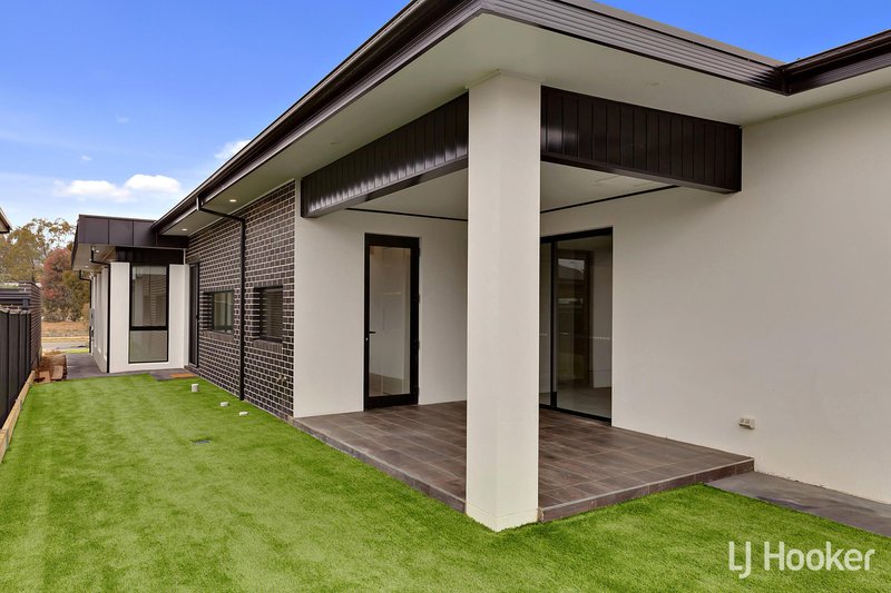 Photo - 59 Nevertire Street, Lawson ACT 2617 - Image 18