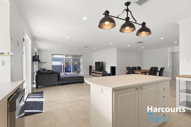 Photo - 59 Oakhill Heights, Ellenbrook WA 6069 - Image 13
