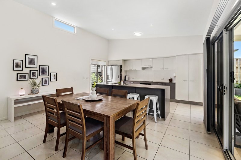 Photo - 59 O'Doherty Circuit, Nudgee QLD 4014 - Image 4