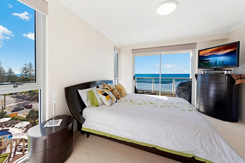 Photo - 59 Pacific Street, Main Beach QLD 4217 - Image 9