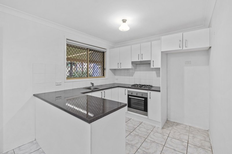 Photo - 59 Pendley Crescent, Quakers Hill NSW 2763 - Image 2